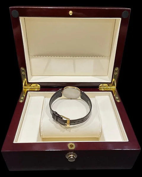 1980s Omega Created In Honor Of His Majesty King Abdelaziz Al Saud RARE - Image 3