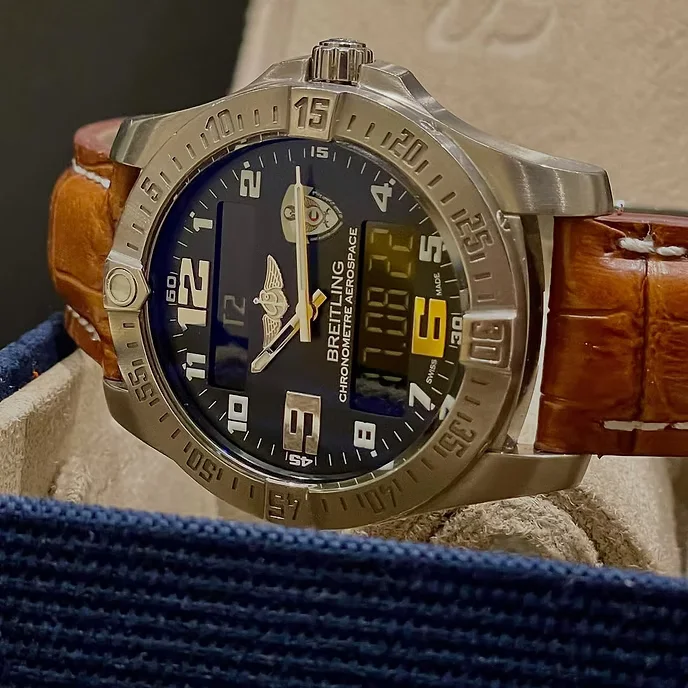 Rare BREITLING Sovereign UAE Special Edition UAE Joint Air Command - Image 4