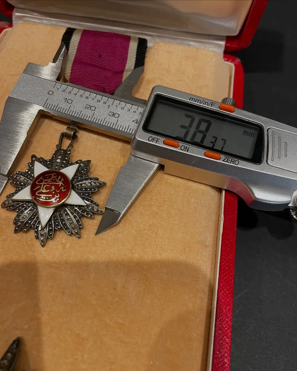 Rare Hashemite Independence Order – Sharif Hussein Bin Ali Era 1921 - Image 15