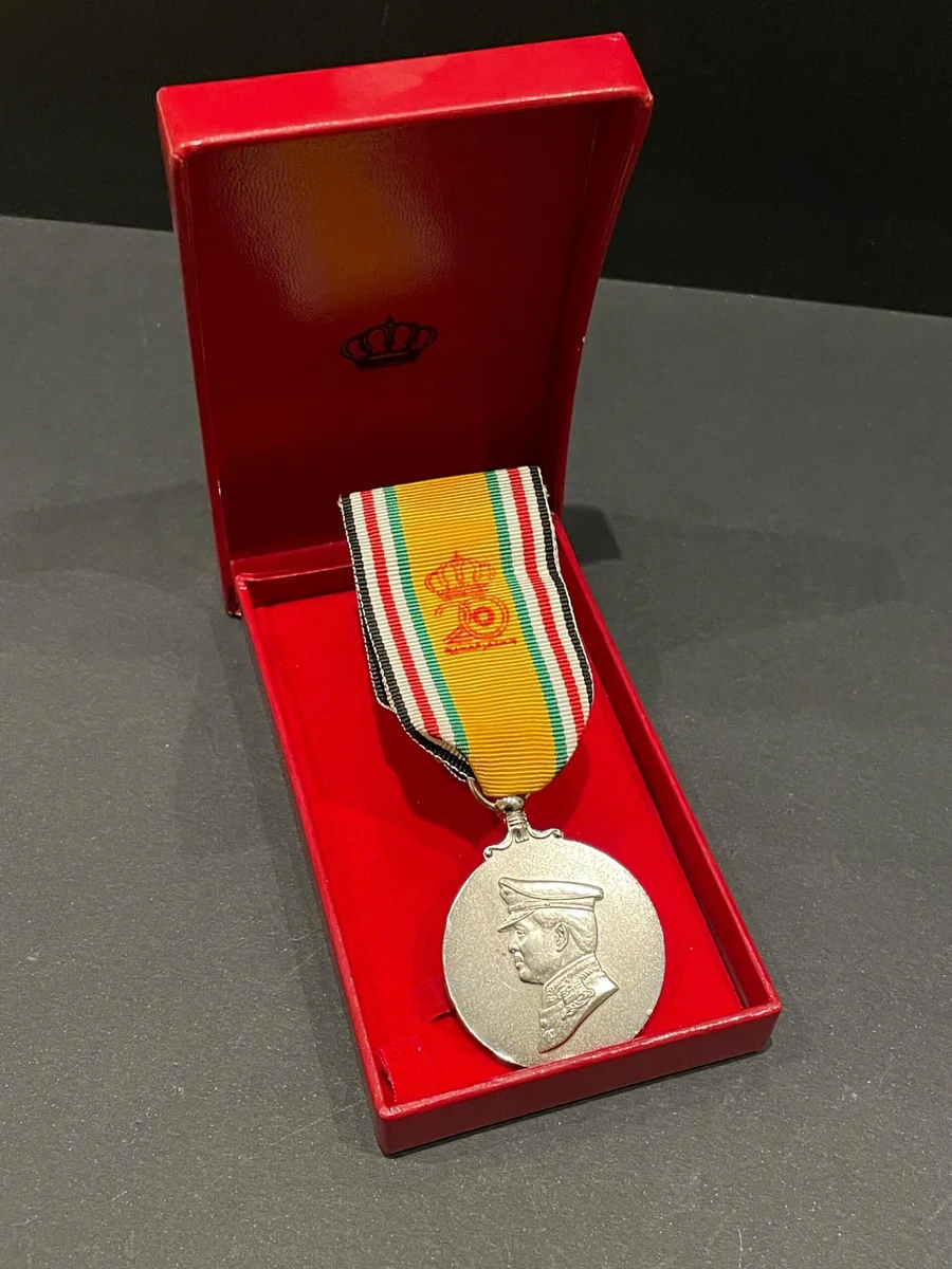 2010 10th Anniversary Commemorative Medal Kind Abdullah II - Image 3