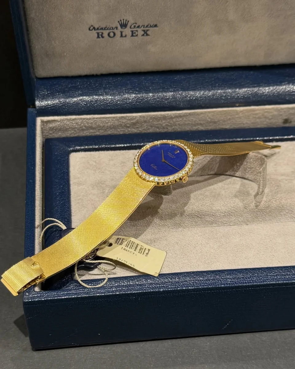 RARE 1970 Rolex Cellini Lapis Lazuli18k Yellow Gold In Excellent Condition - Image 10