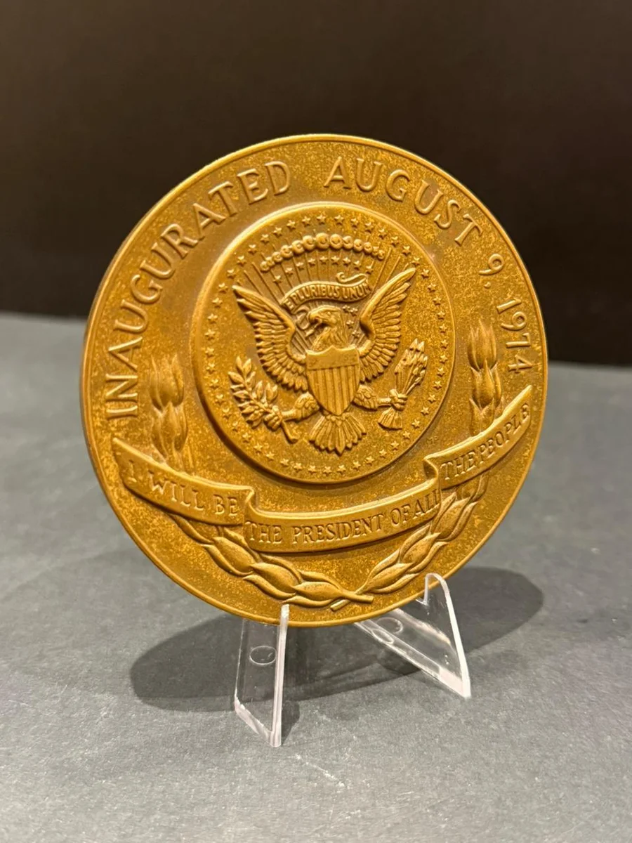 1974 USA Rare President Gerald Ford Commemorative Coin - Image 2