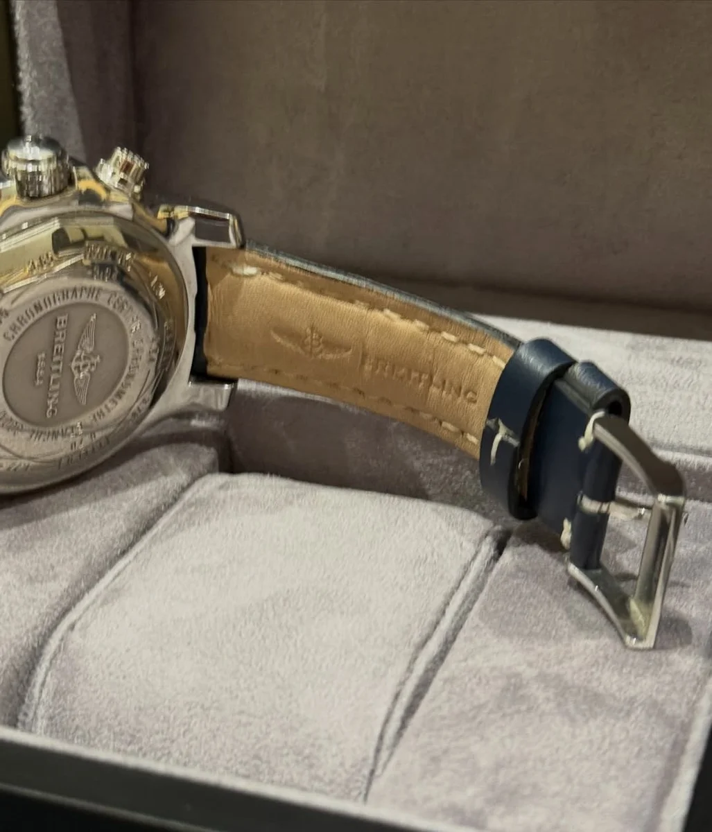 Breitling Super Avenger 48MM Professional Chronograph - Image 5